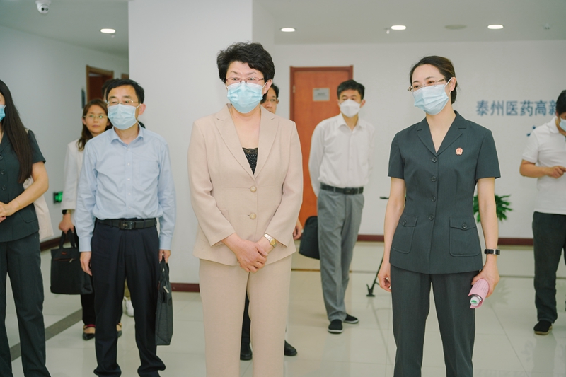 041667525303956375.jpg 市人大常委會調研組調研醫藥高新區法院知識產權糾紛調解工作.jpg